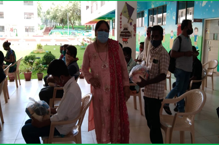 Our school, in collaboration with Rotary Club donated 20 grocery kits to the Rikshaw drivers, street vendors. 